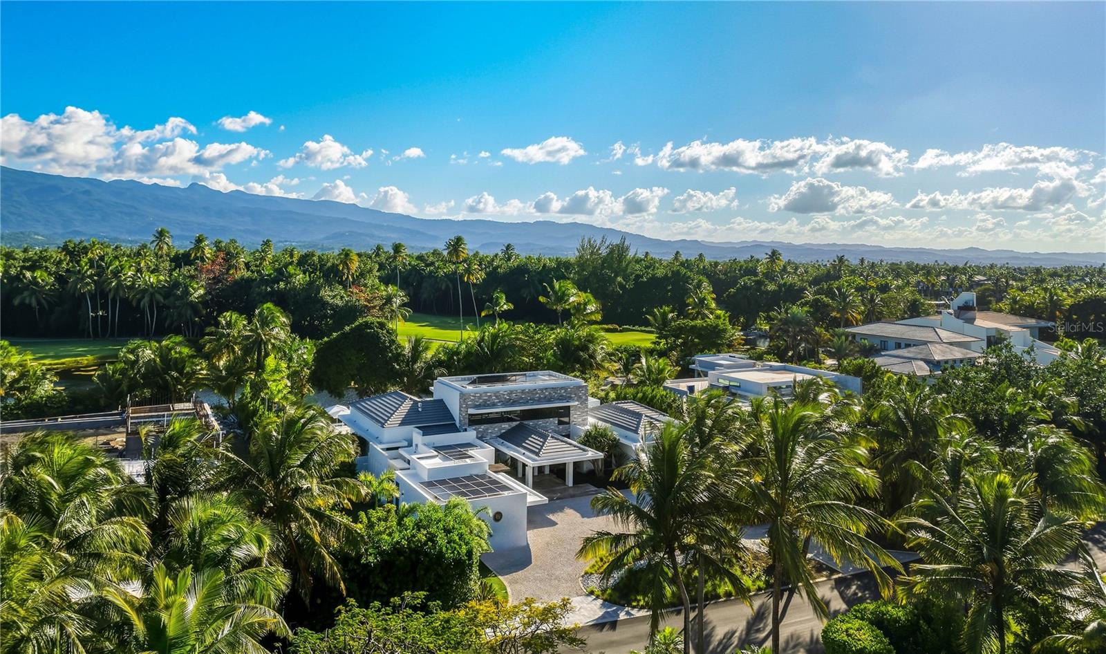 FOUR SEASONS RESORT AND RESIDENCES PUERTO RICO - Residential