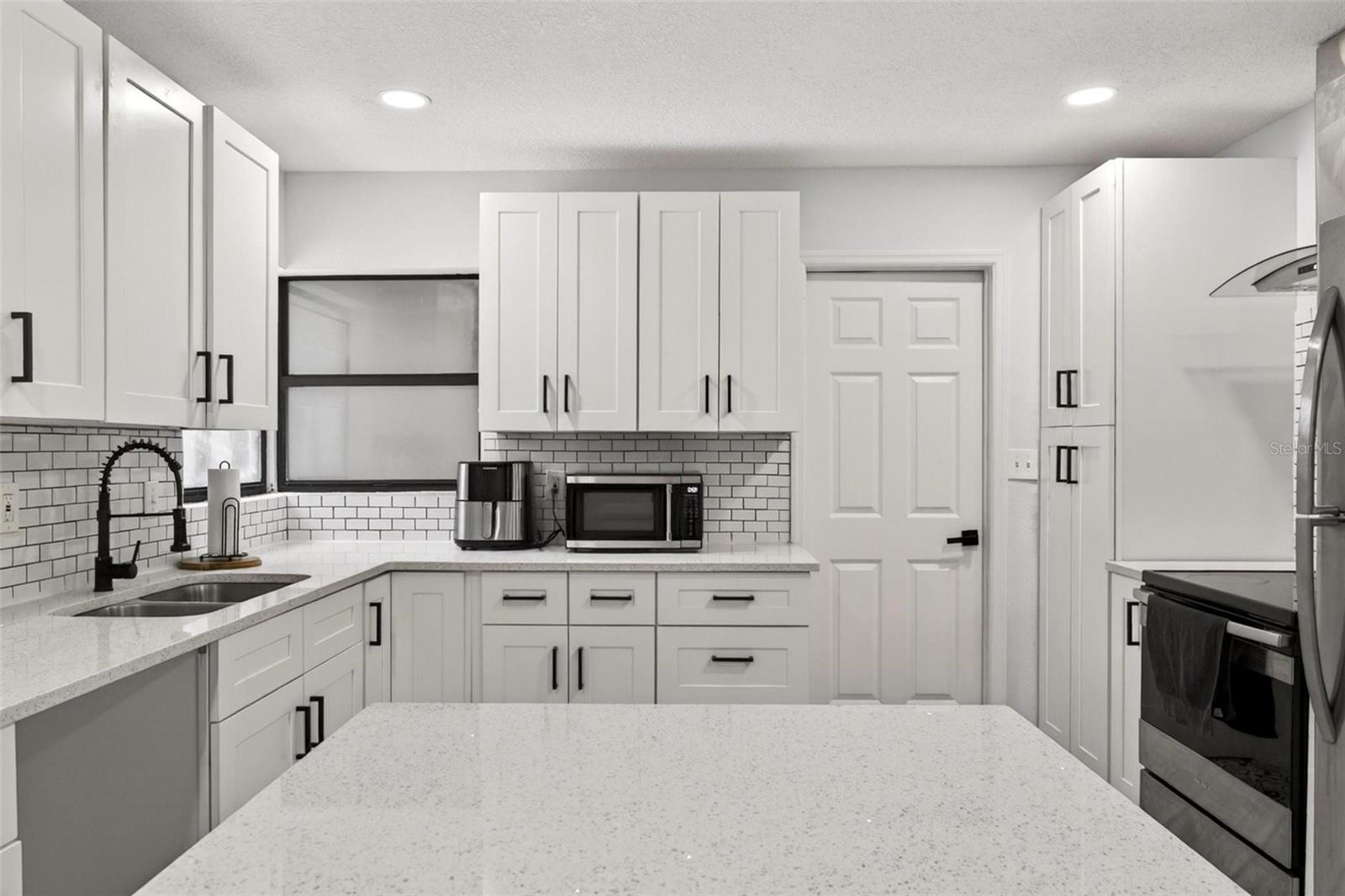 DELTONA LAKES UNIT 01 - Residential