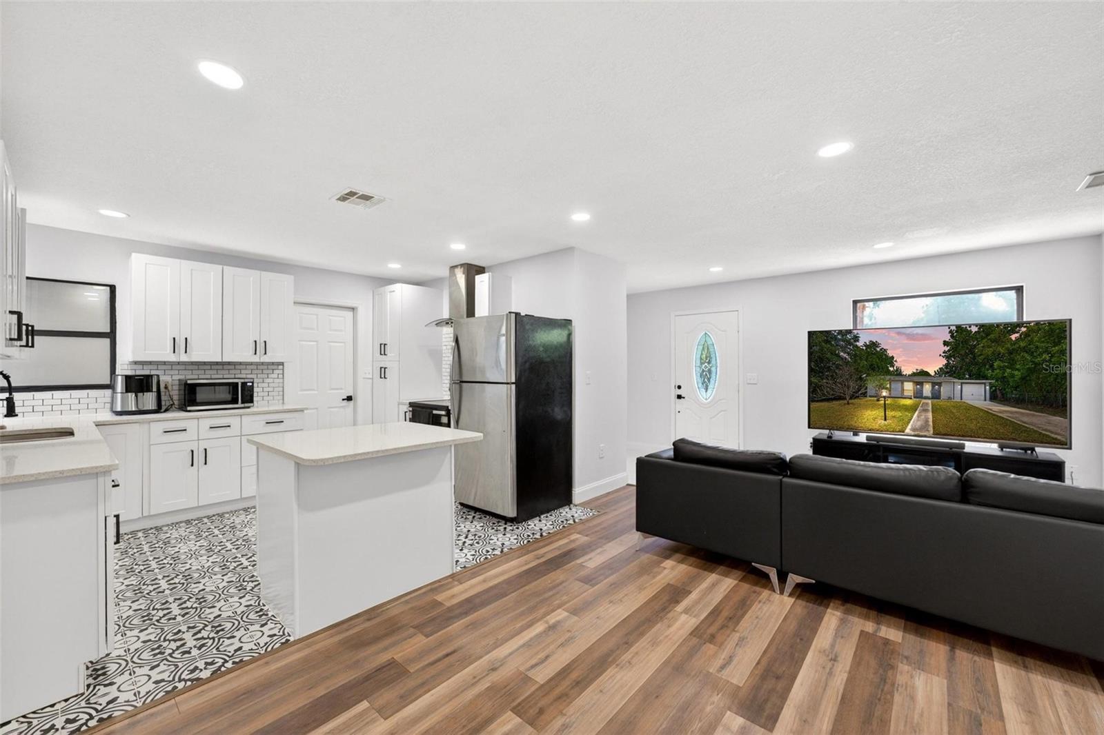 DELTONA LAKES UNIT 01 - Residential