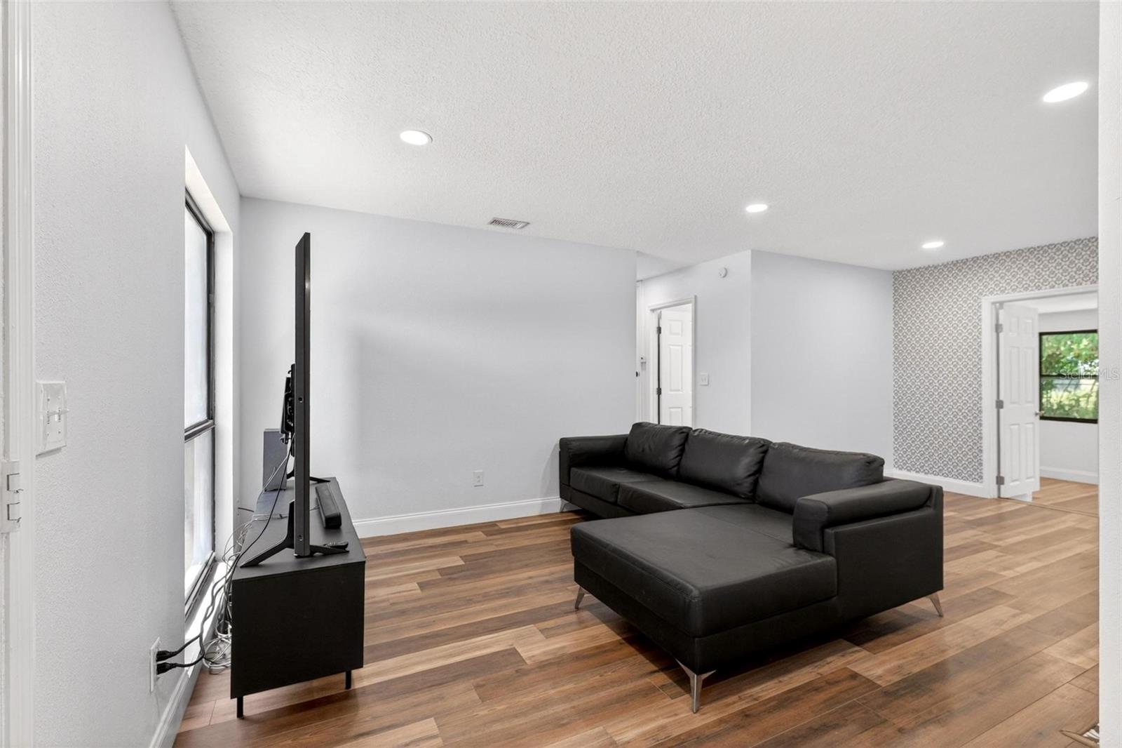 DELTONA LAKES UNIT 01 - Residential