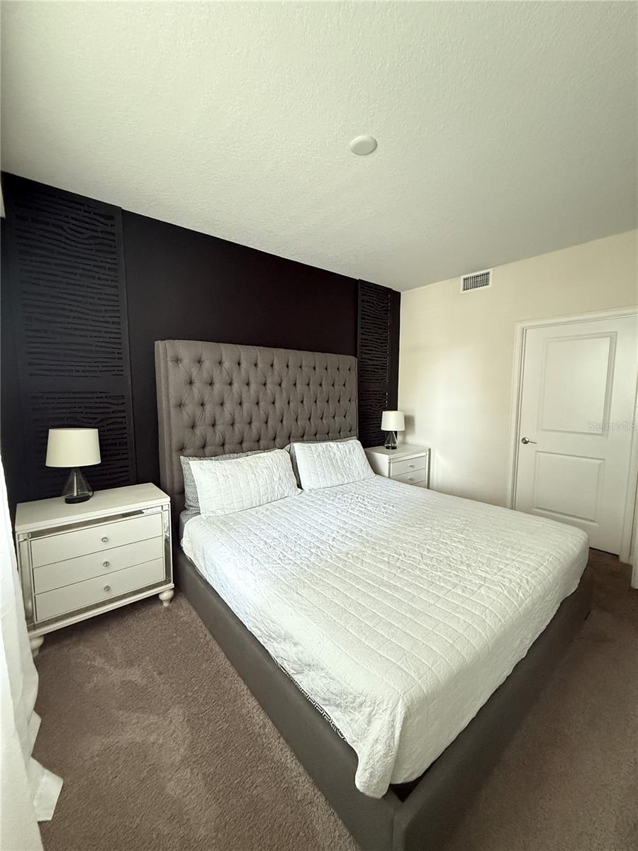 THE TERRACES AT STOREY LAKE CONDO 1 PH 4 - Residential