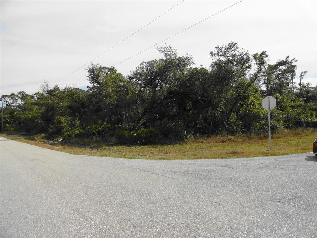 Photo of 17043 Arthur Avenue, Port Charlotte, FL 33948 (MLS # C7503669)