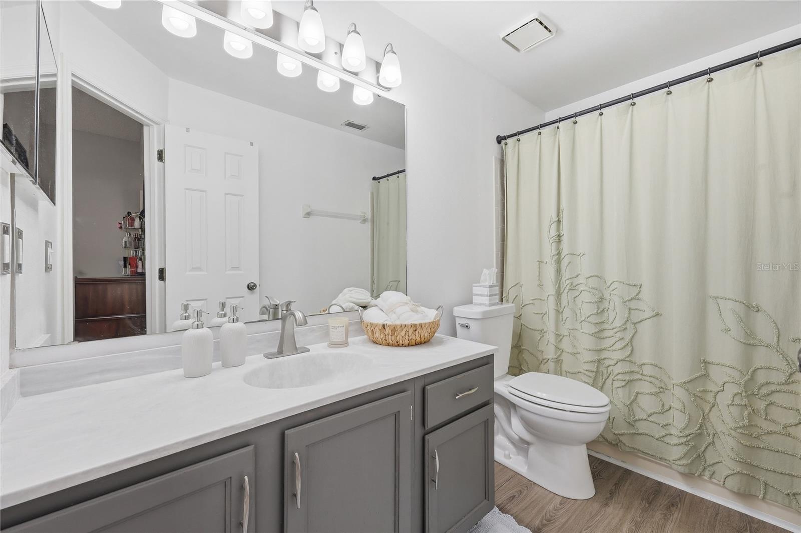 HIDDEN SPGS CONDO - Residential