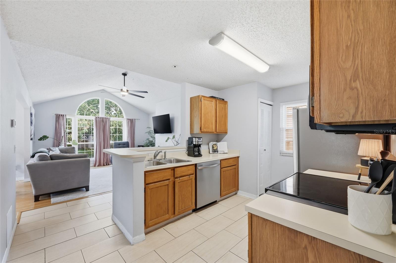 HIDDEN SPGS CONDO - Residential