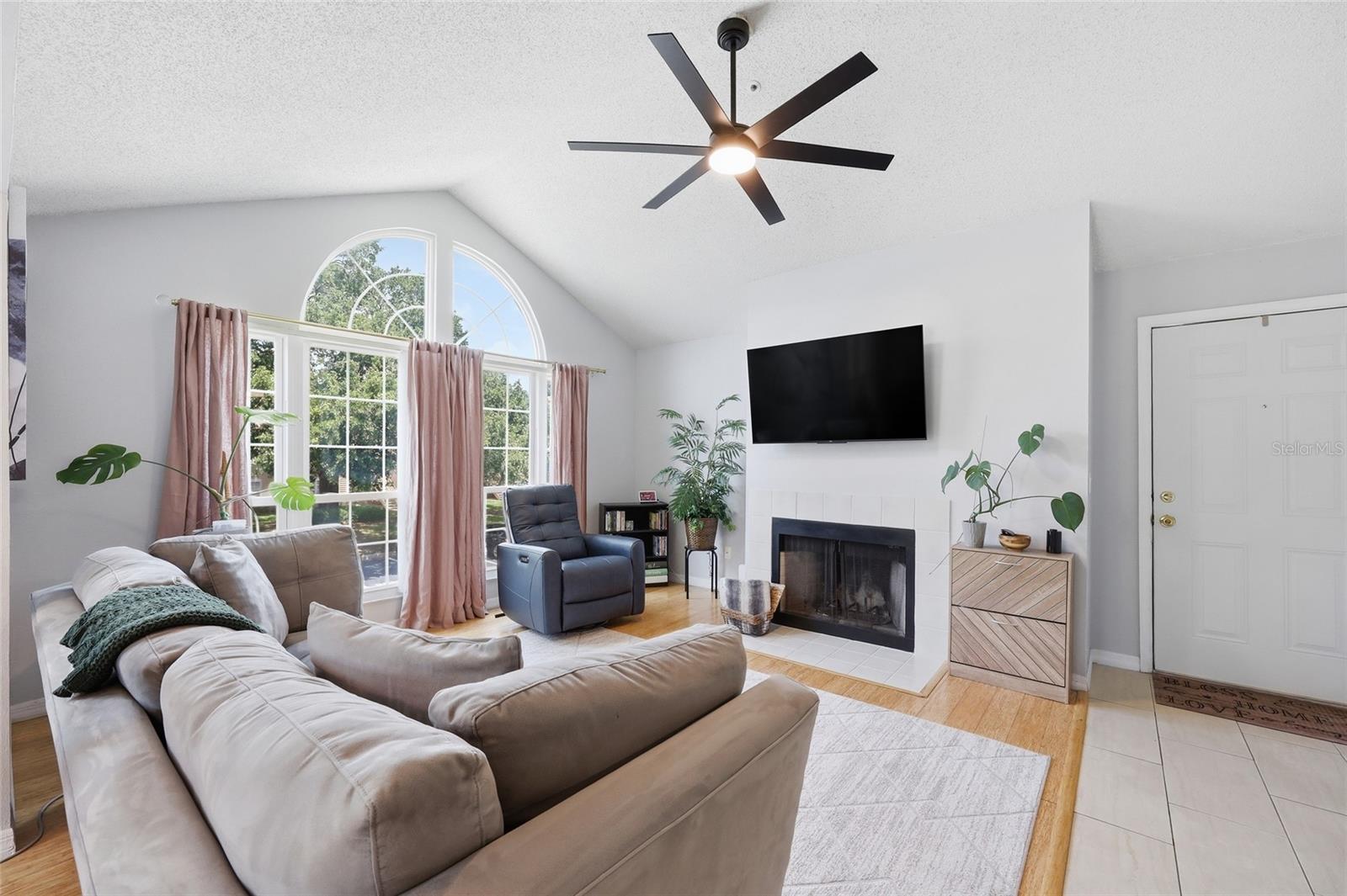 HIDDEN SPGS CONDO - Residential