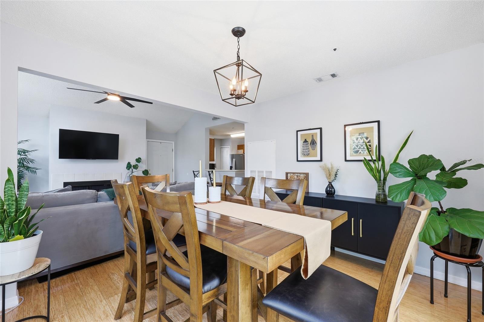 HIDDEN SPGS CONDO - Residential