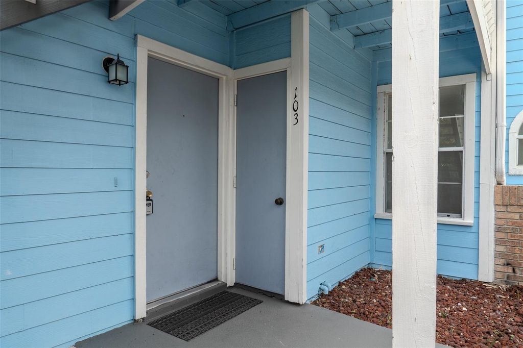 Photo of 2735 N Poinciana Boulevard #103, Kissimmee, FL 34746 (MLS # O6377417)