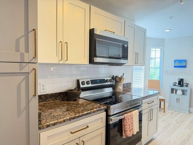RESIDENCES AT SABAL POINT A CONDO - Residential