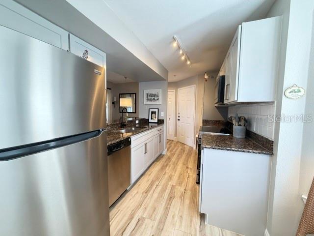 RESIDENCES AT SABAL POINT A CONDO - Residential