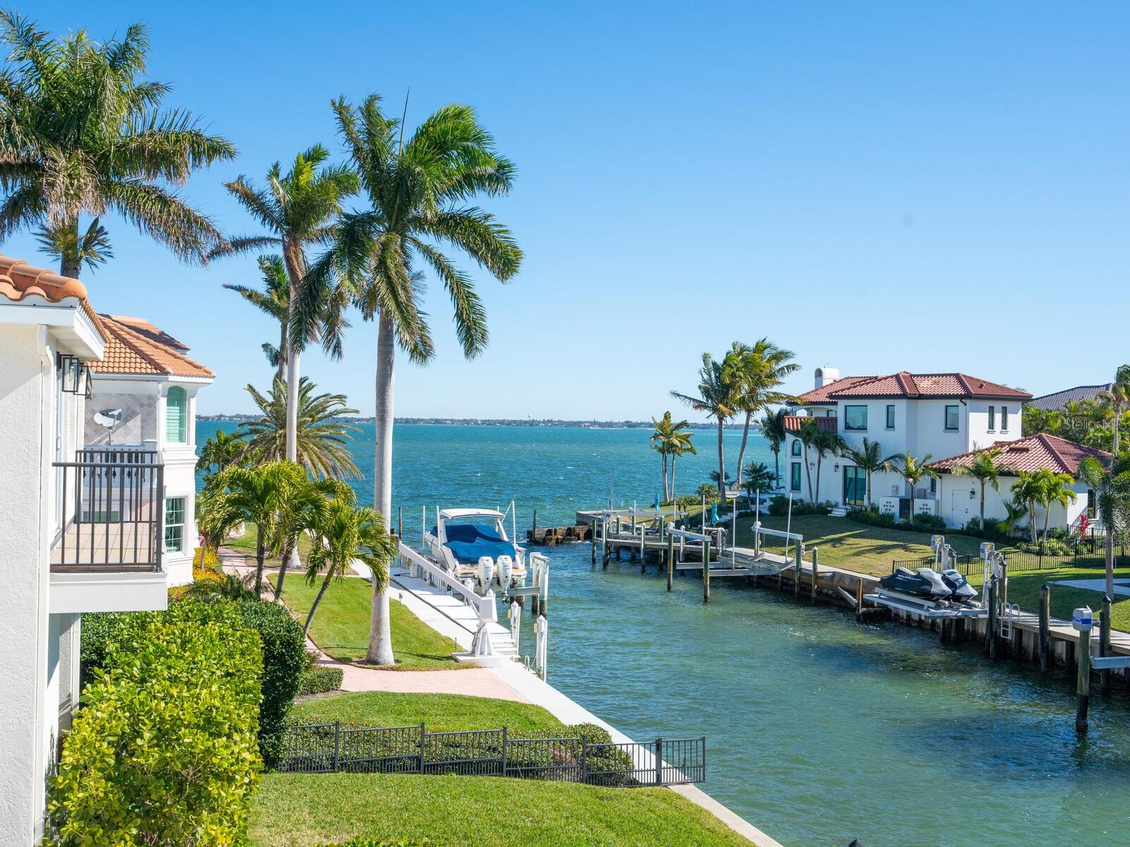 COUNTRY CLUB SHORES SEC 02 - Residential