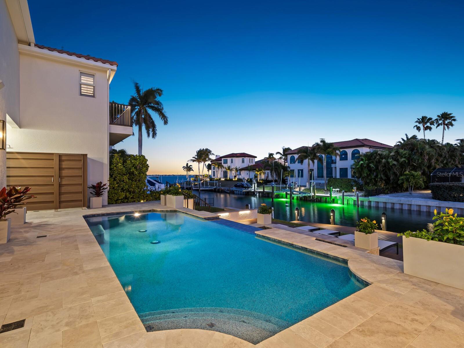 COUNTRY CLUB SHORES SEC 02 - Residential