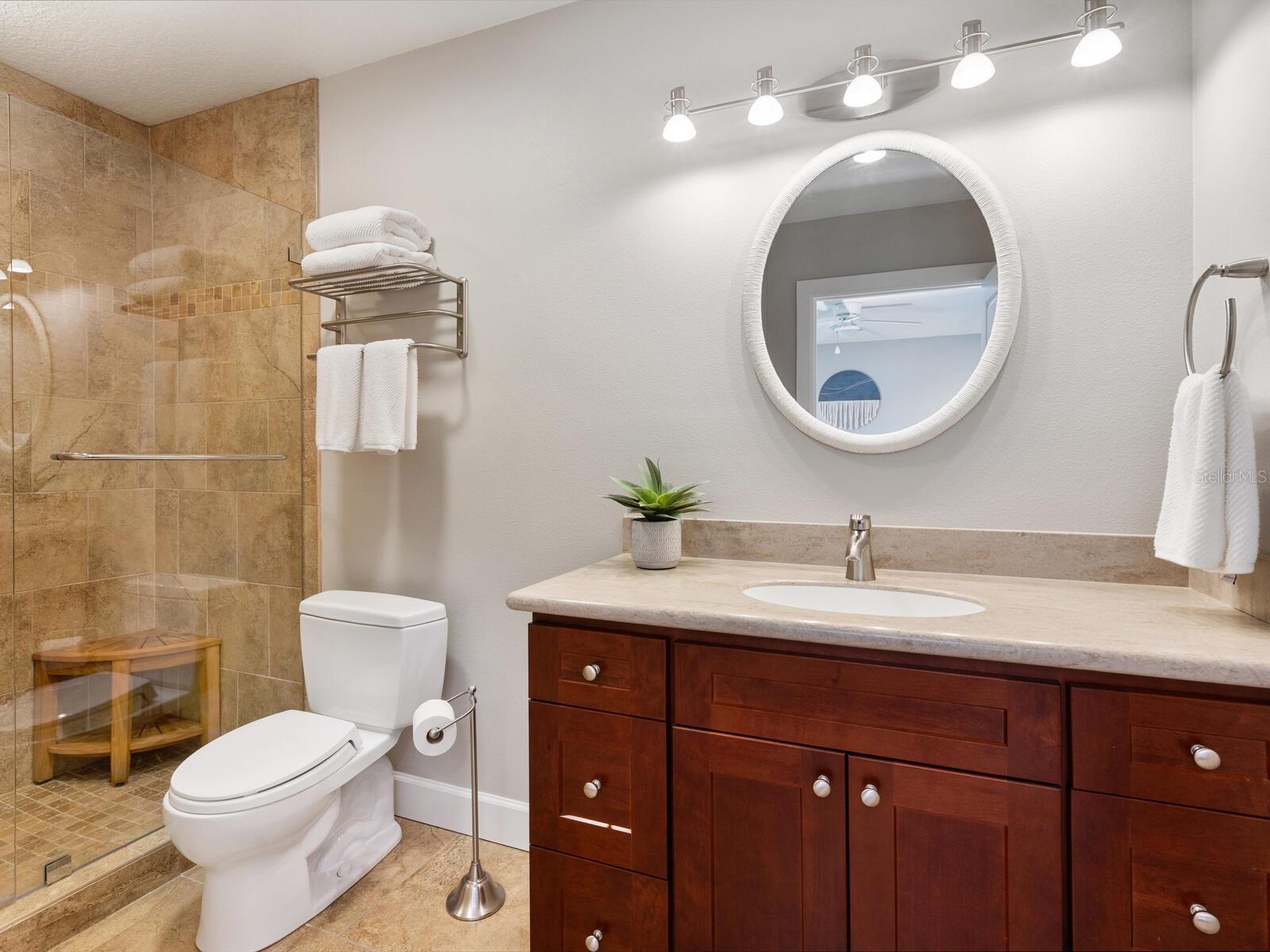 COUNTRY CLUB SHORES SEC 02 - Residential