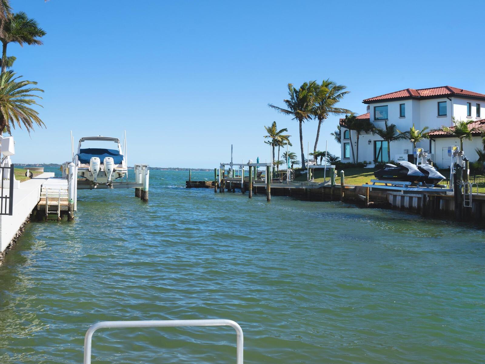 COUNTRY CLUB SHORES SEC 02 - Residential