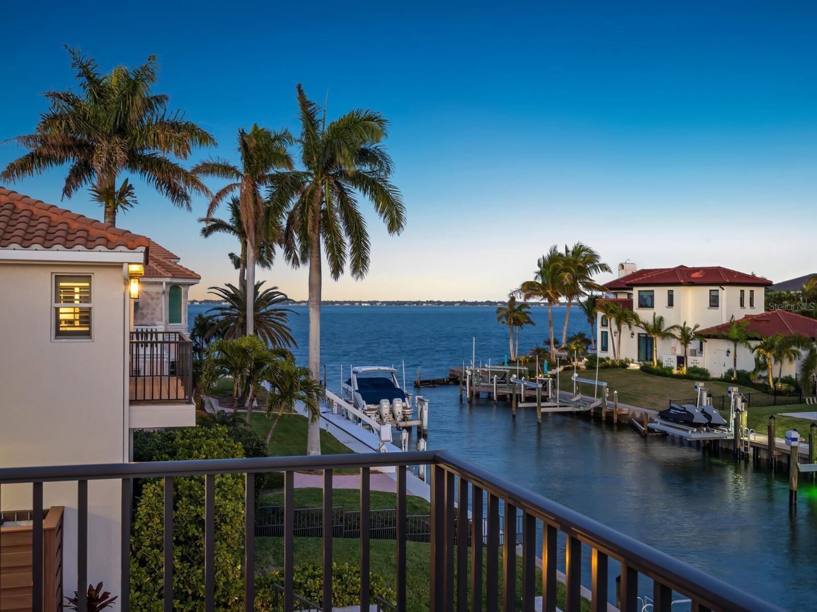 COUNTRY CLUB SHORES SEC 02 - Residential