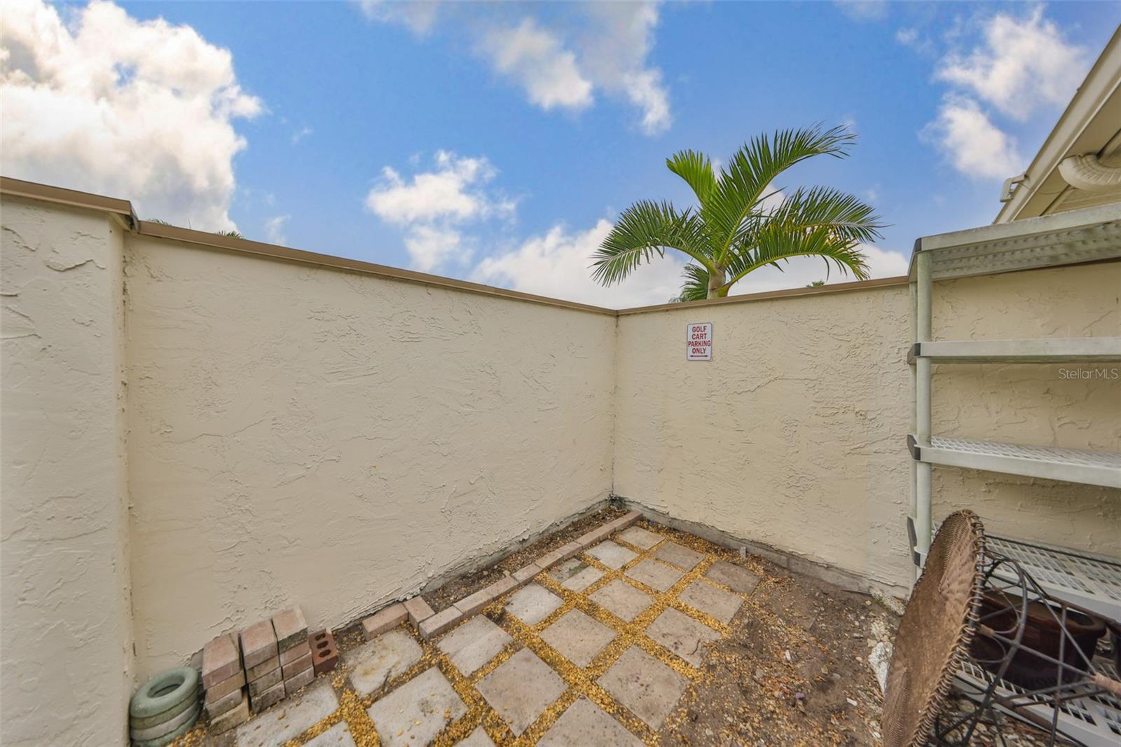 CALOOSA COUNTRY CLUB ESTATES U - Residential