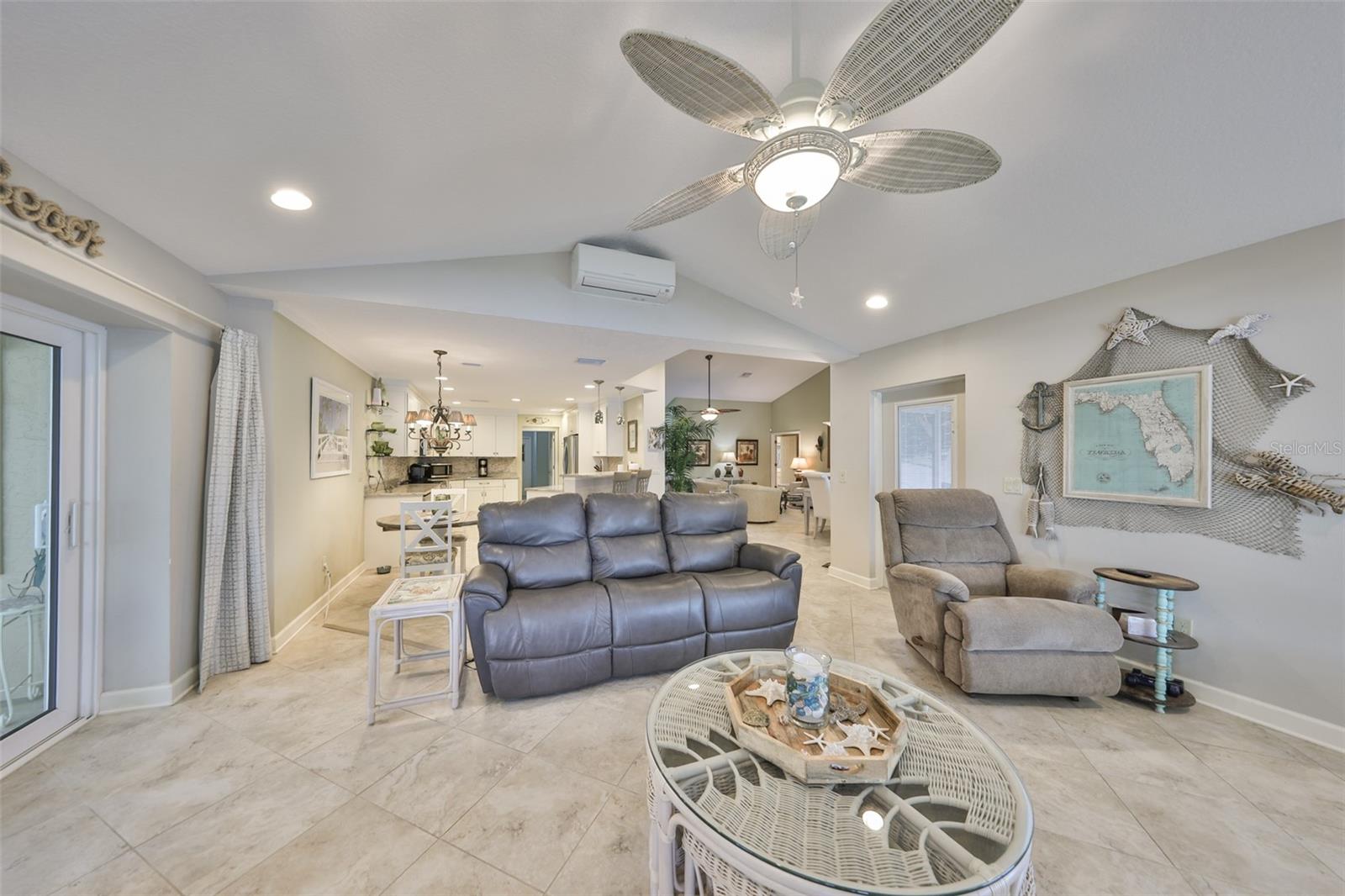 CALOOSA COUNTRY CLUB ESTATES U - Residential