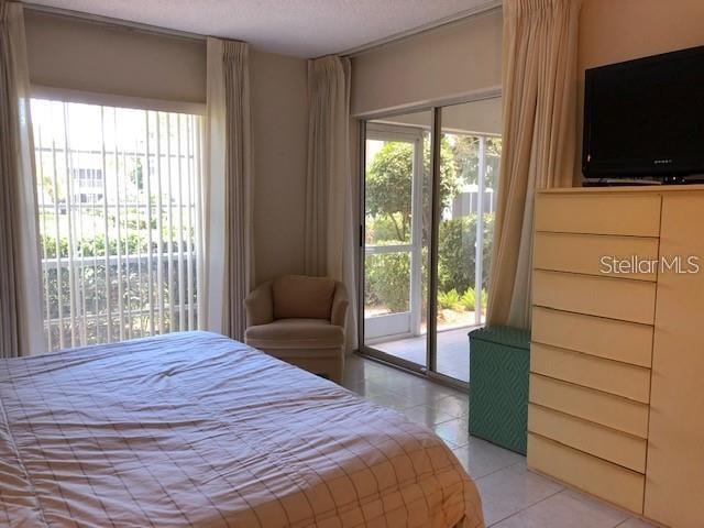 WEDGEWOOD LAKE - Residential Lease