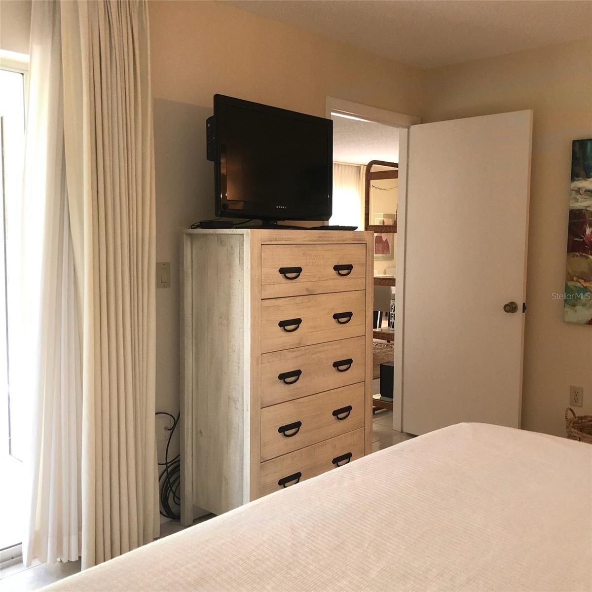 WEDGEWOOD LAKE - Residential Lease