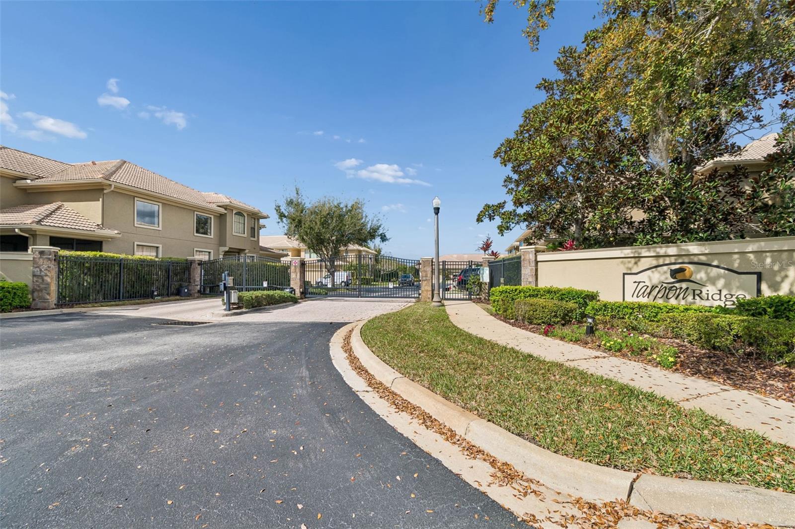 TARPON RIDGE TWNHMS - Residential