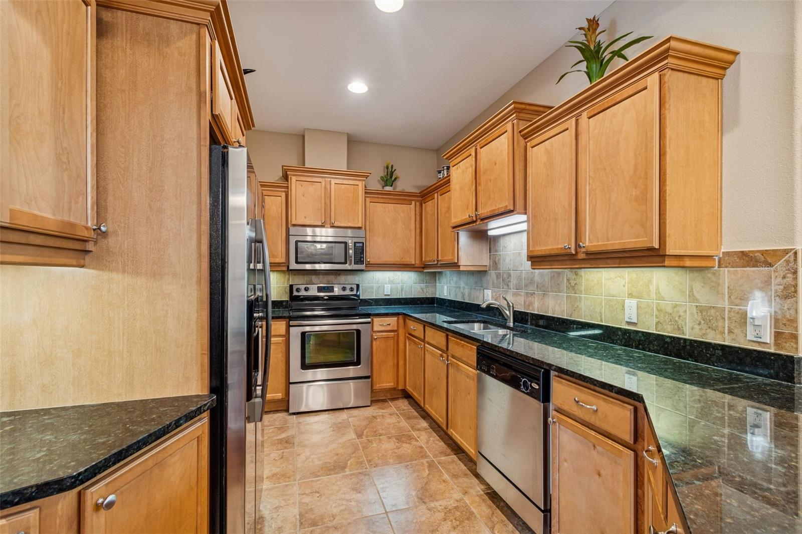 TARPON RIDGE TWNHMS - Residential