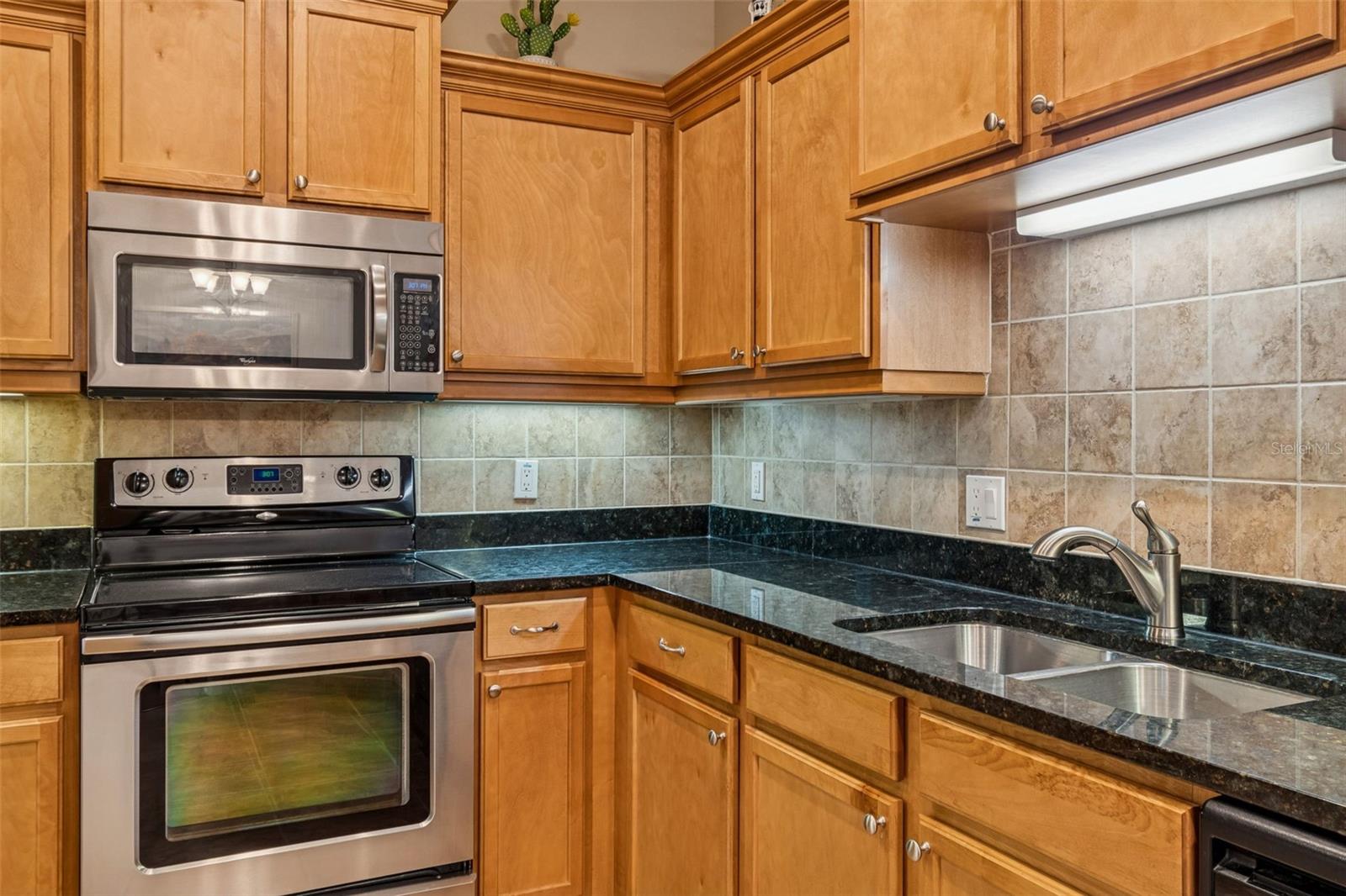 TARPON RIDGE TWNHMS - Residential