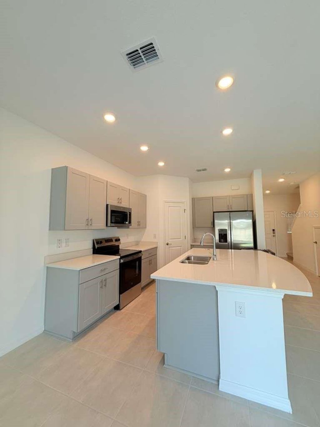 Photo of 2553 Penguin Boulevard, Davenport, FL 33837 (MLS # S5137348)