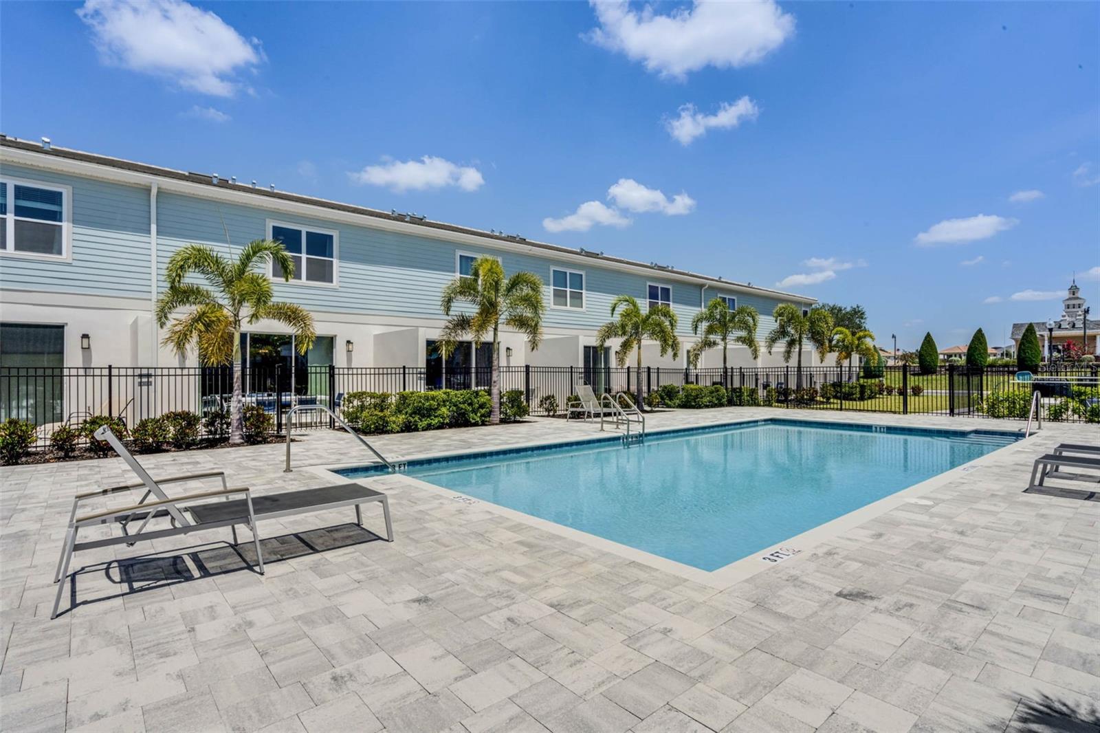 REUNION, REUNION WEST - Residential