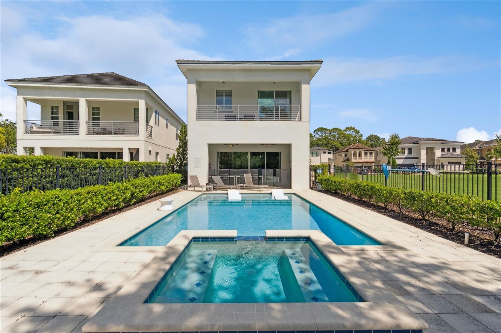 REUNION, REUNION WEST - Residential