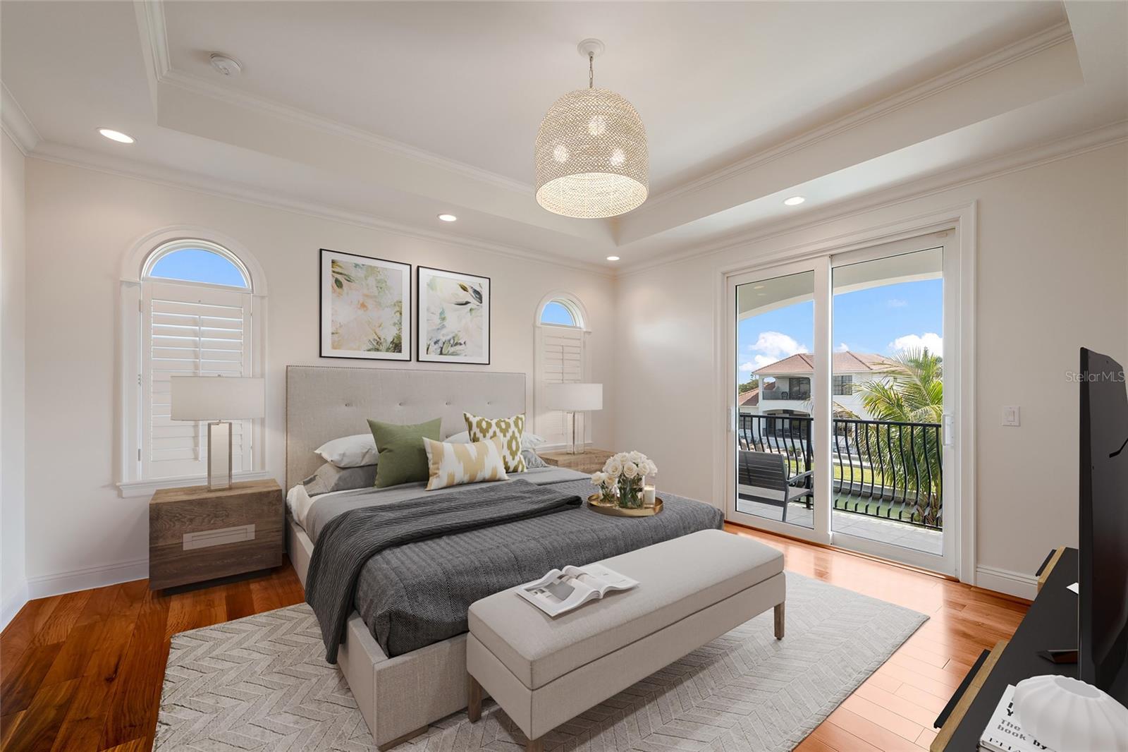 COUNTRY CLUB SHORES - Residential