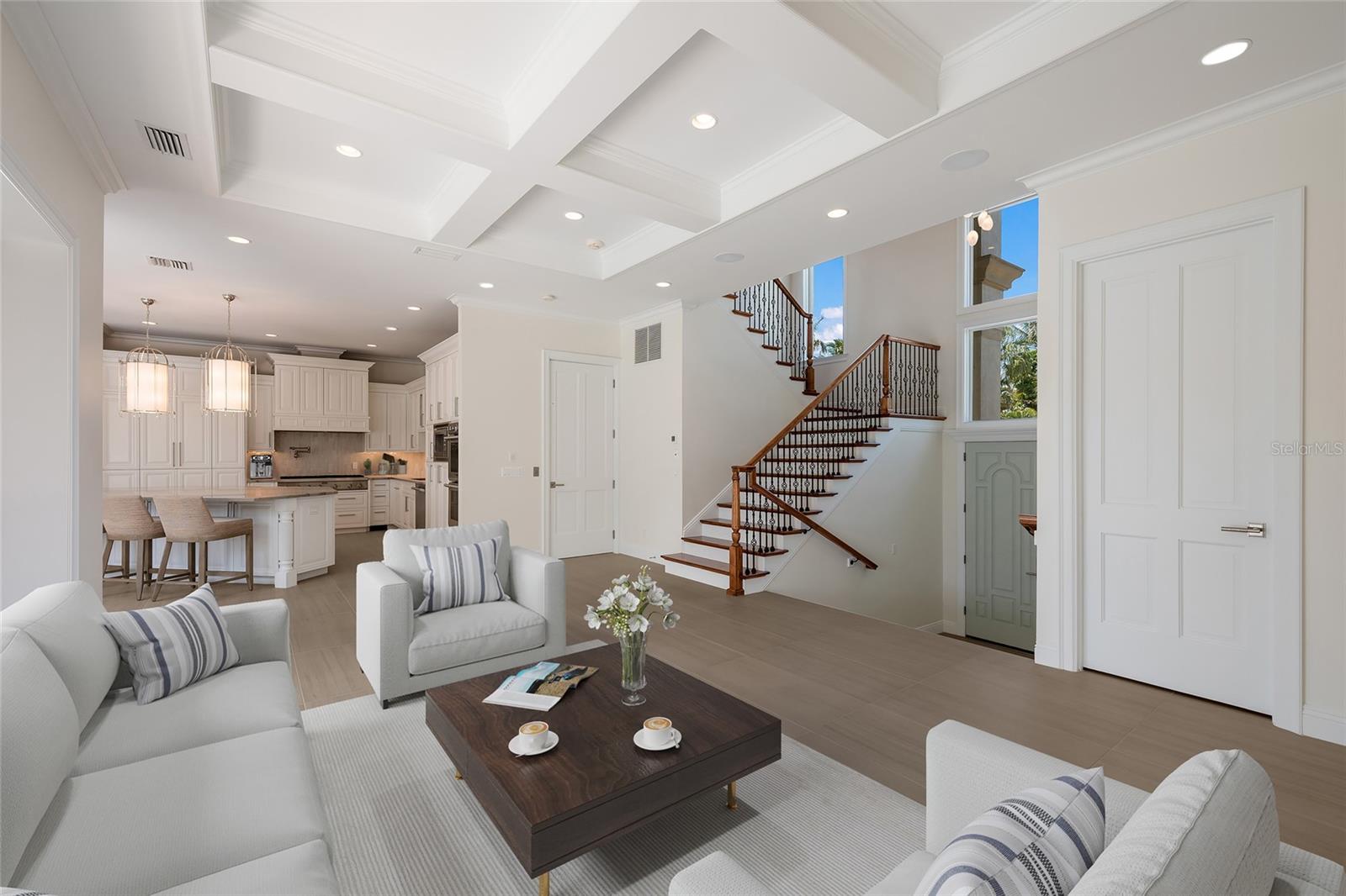 COUNTRY CLUB SHORES - Residential