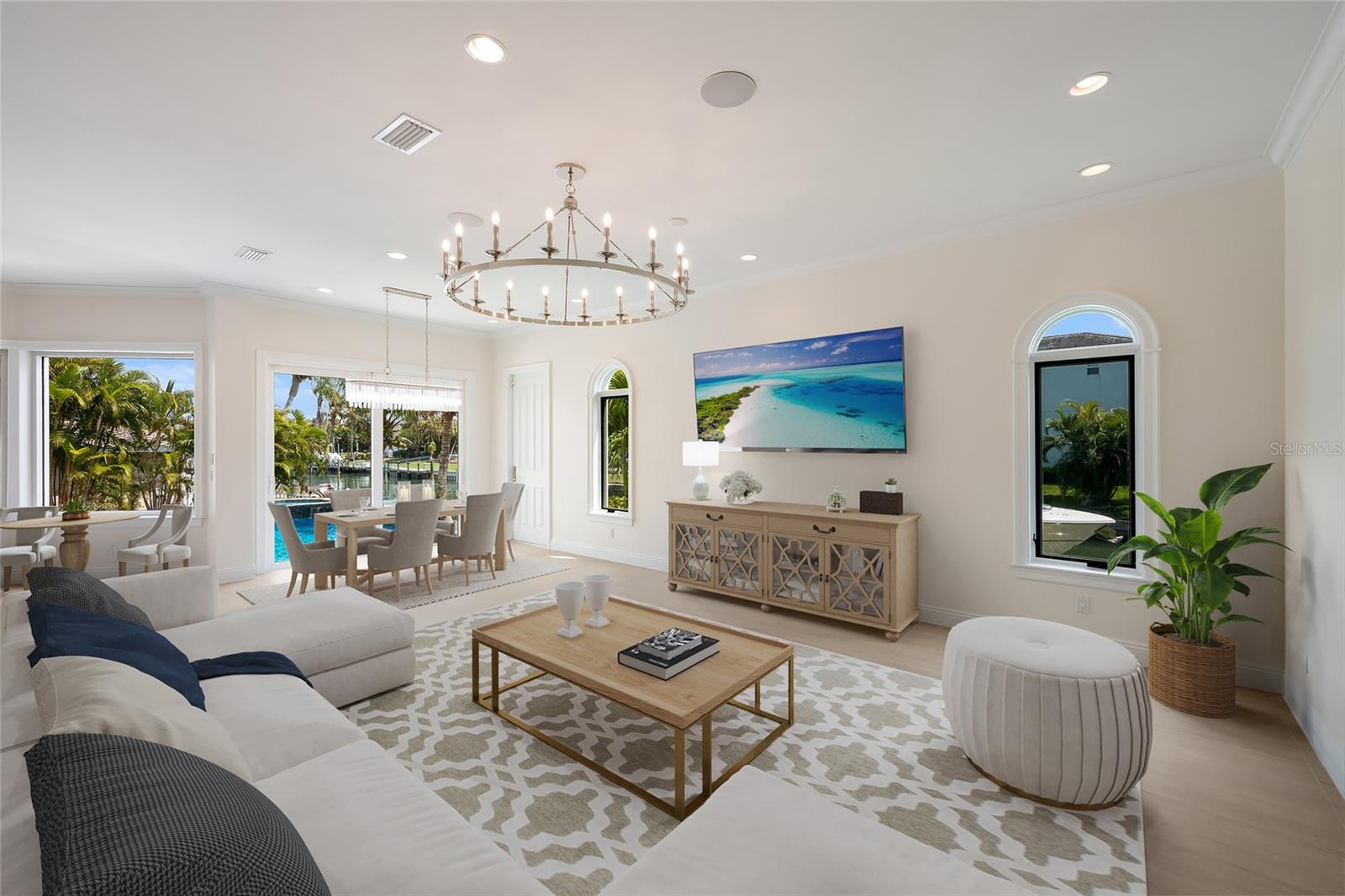 COUNTRY CLUB SHORES - Residential