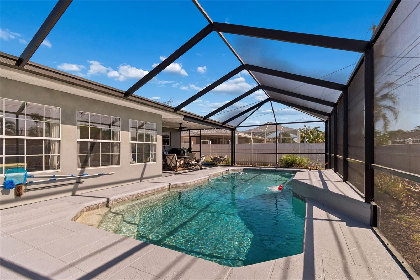 WOODMONT PARK - Residential