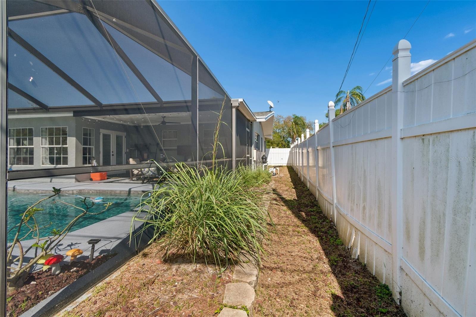 WOODMONT PARK - Residential