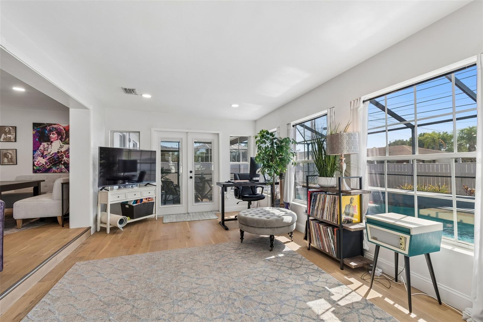 WOODMONT PARK - Residential