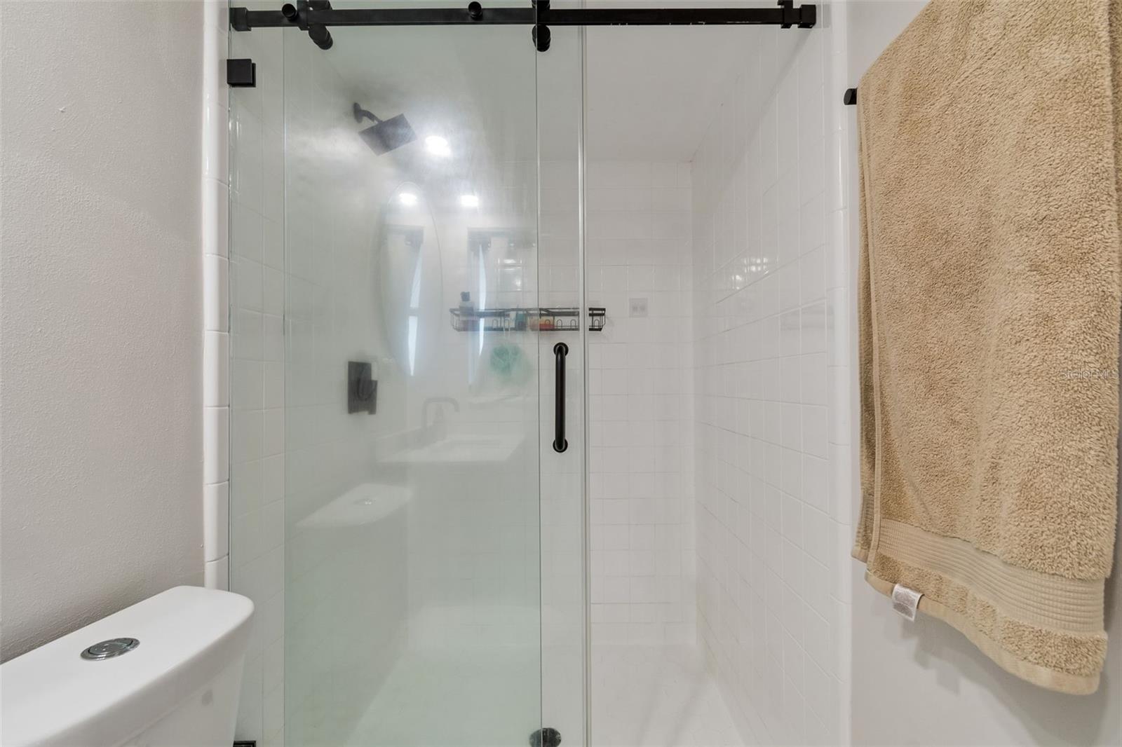 WOODMONT PARK - Residential