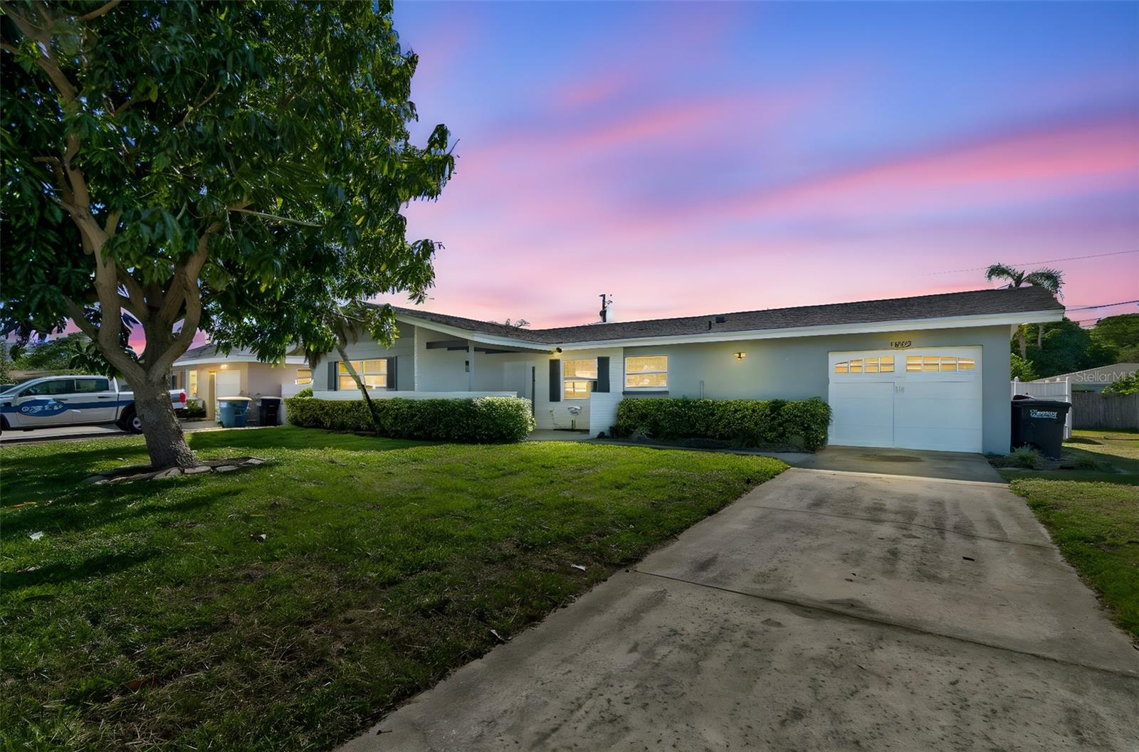 WOODMONT PARK - Residential