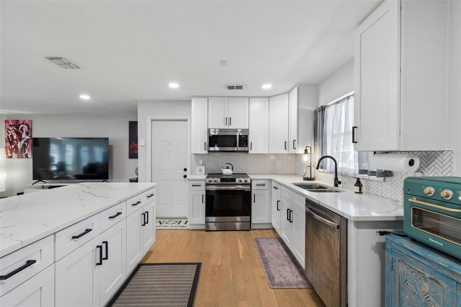 WOODMONT PARK - Residential