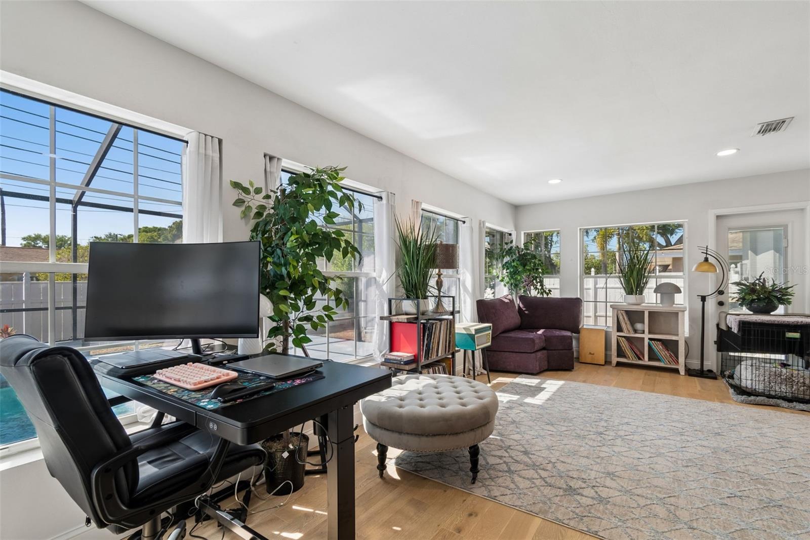 WOODMONT PARK - Residential