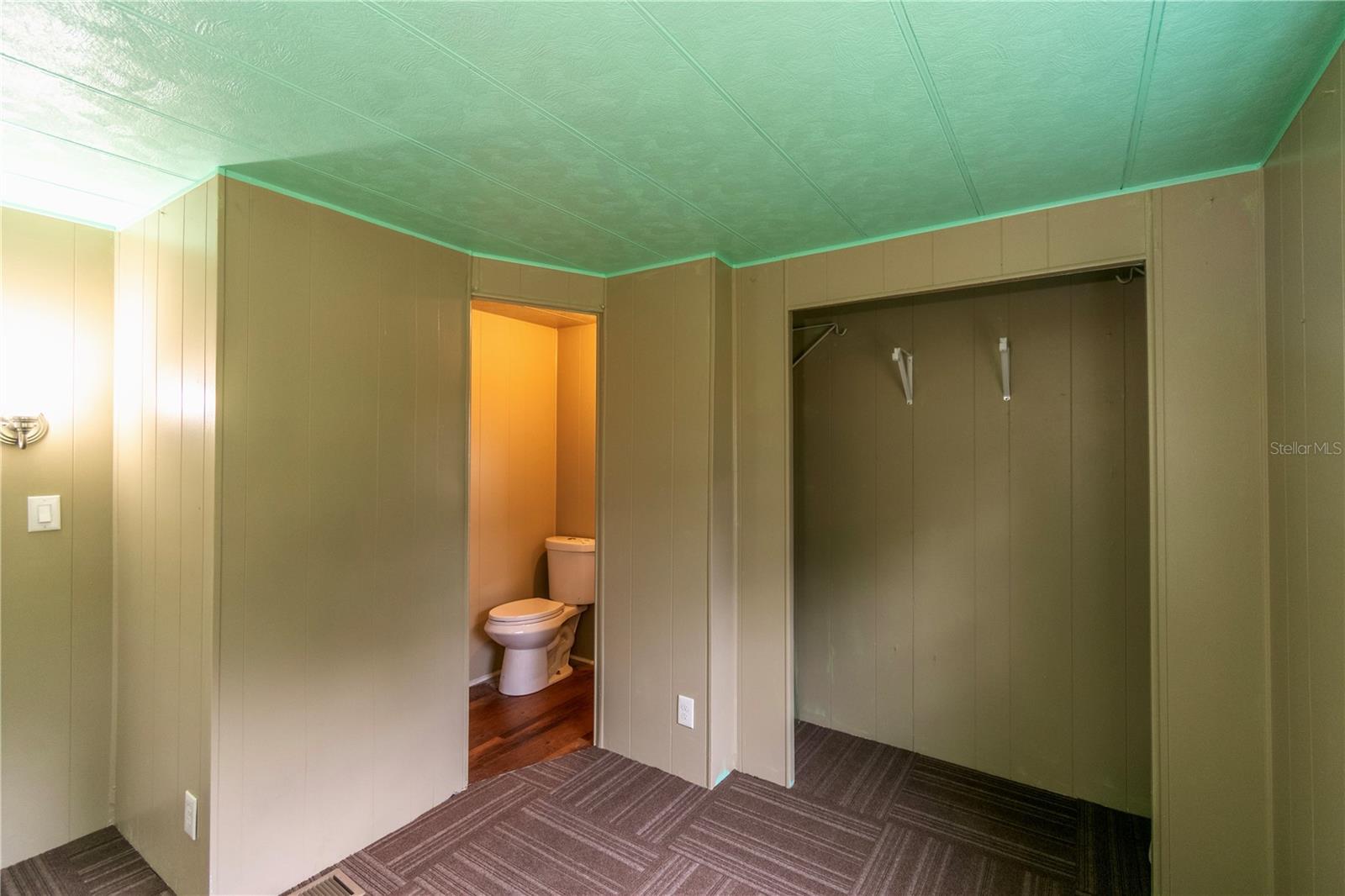 ROYAL COACH VILLAGE UNREC SUB - Residential