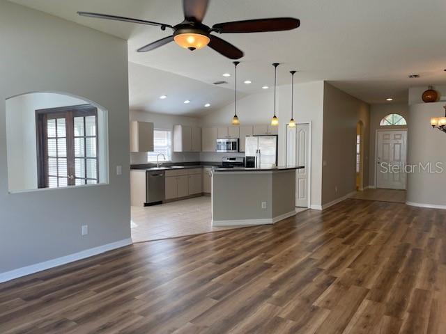 BLOOMINGDALE TRAILS - Residential