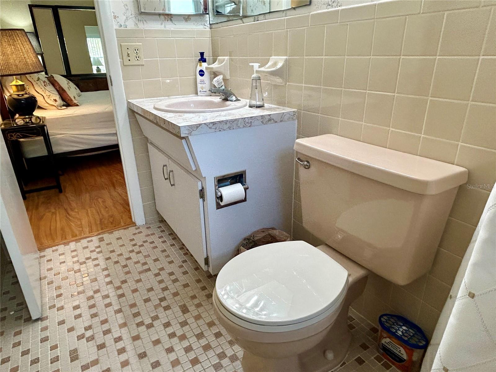 ON TOP OF THE WORLD - Residential