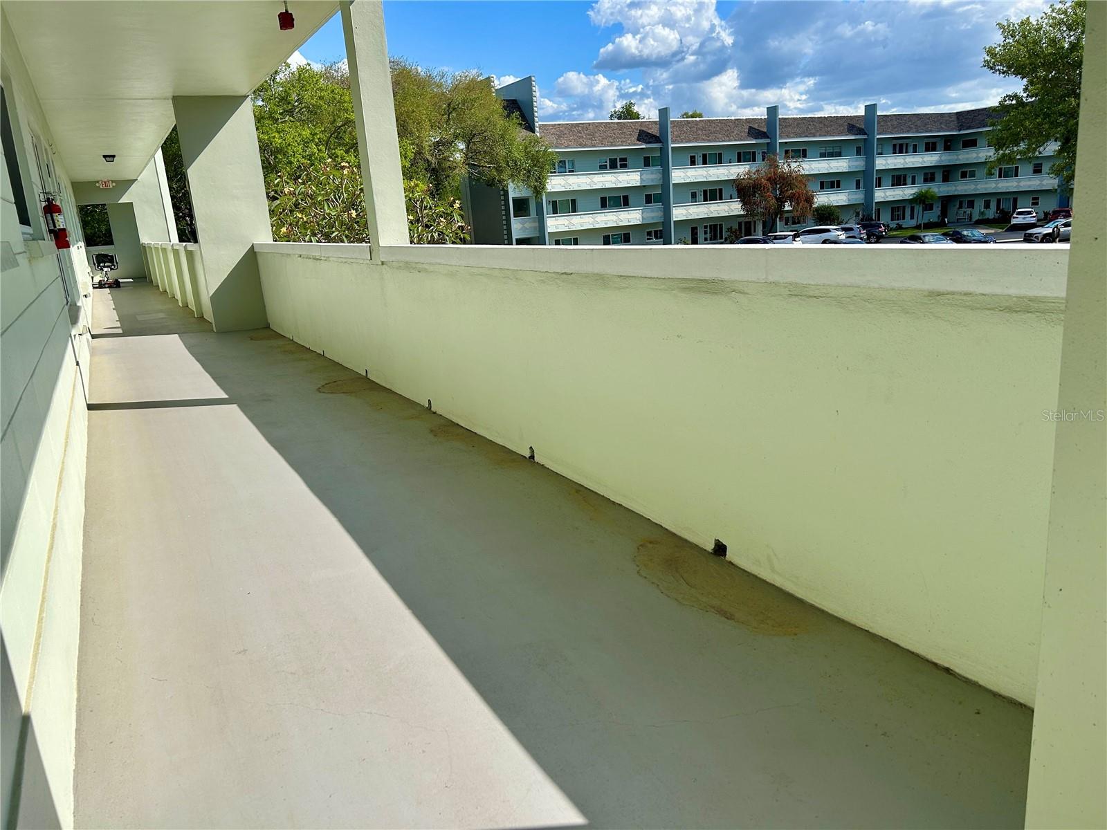 ON TOP OF THE WORLD - Residential