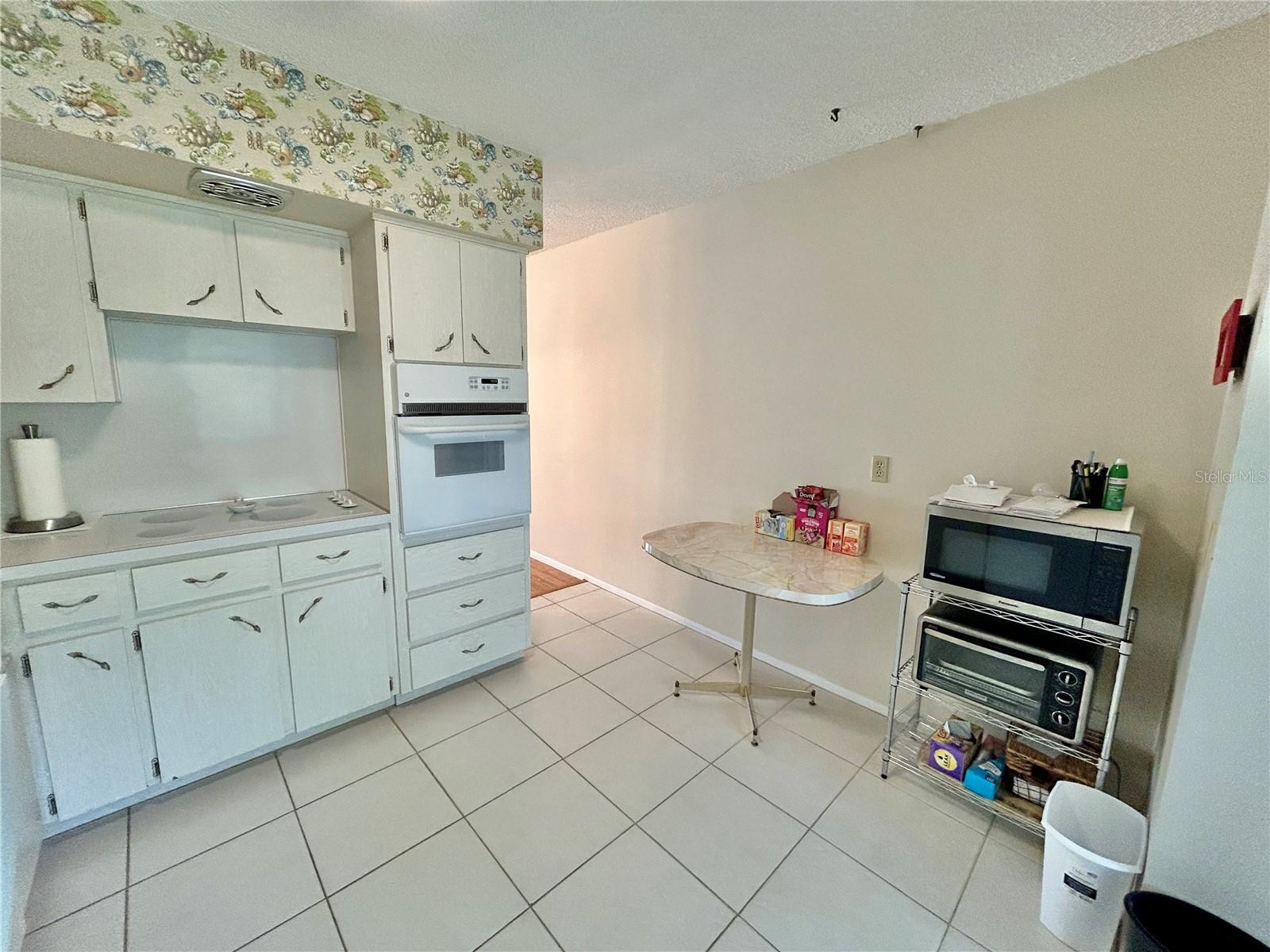 ON TOP OF THE WORLD - Residential