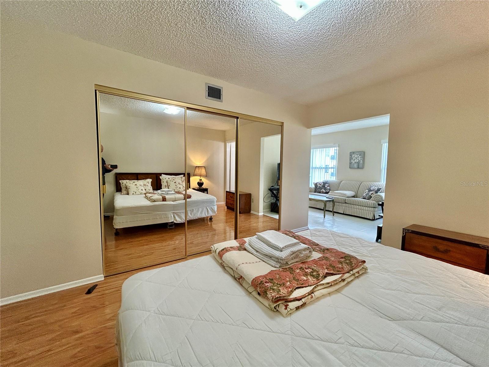 ON TOP OF THE WORLD - Residential