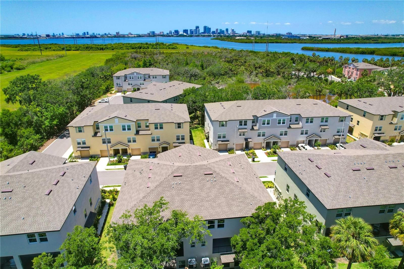 PALM RIVER TWNHMS PH 2 - Residential