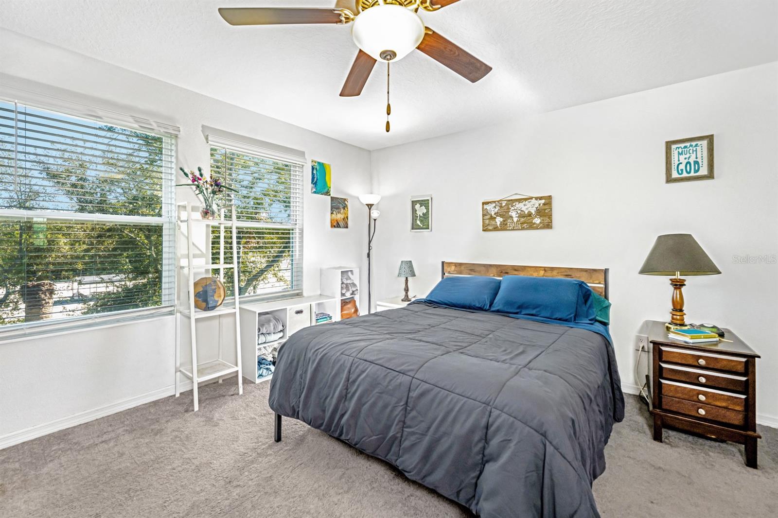 PALM RIVER TWNHMS PH 2 - Residential