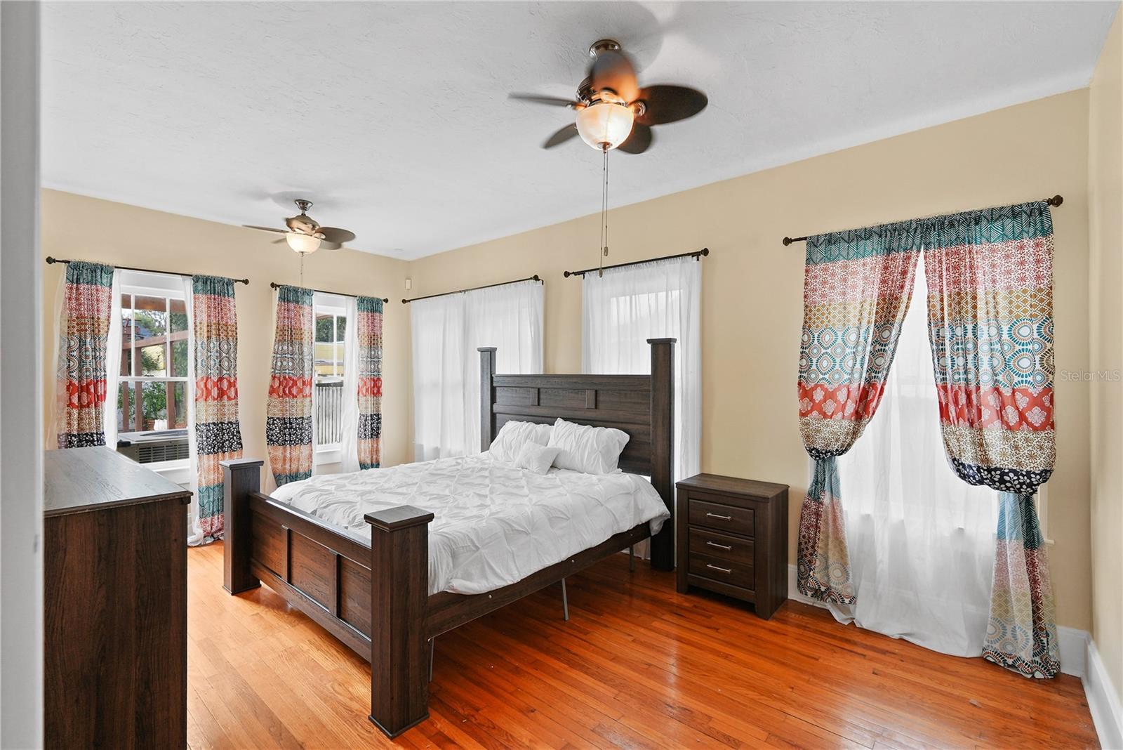 COLONIAL HILLS FIRST ADD - Residential