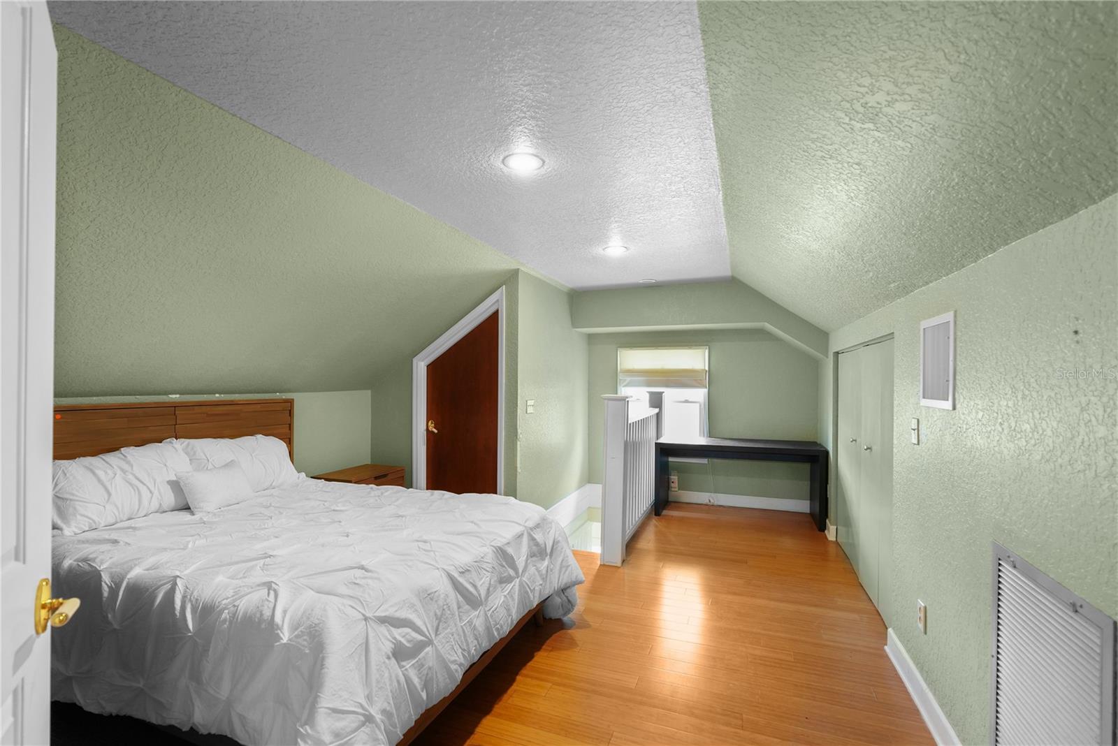 COLONIAL HILLS FIRST ADD - Residential