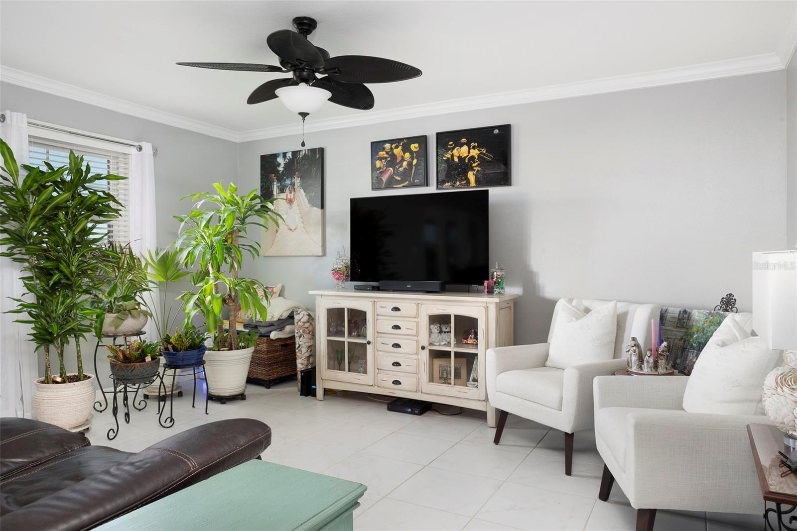 215 SEAHORSE DRIVE SE D