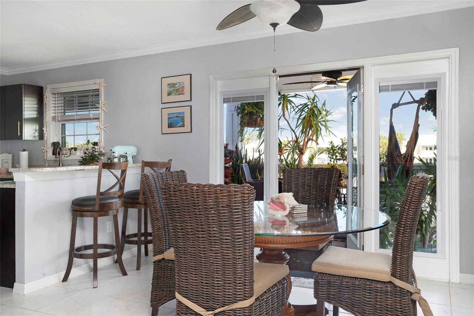 215 SEAHORSE DRIVE SE D